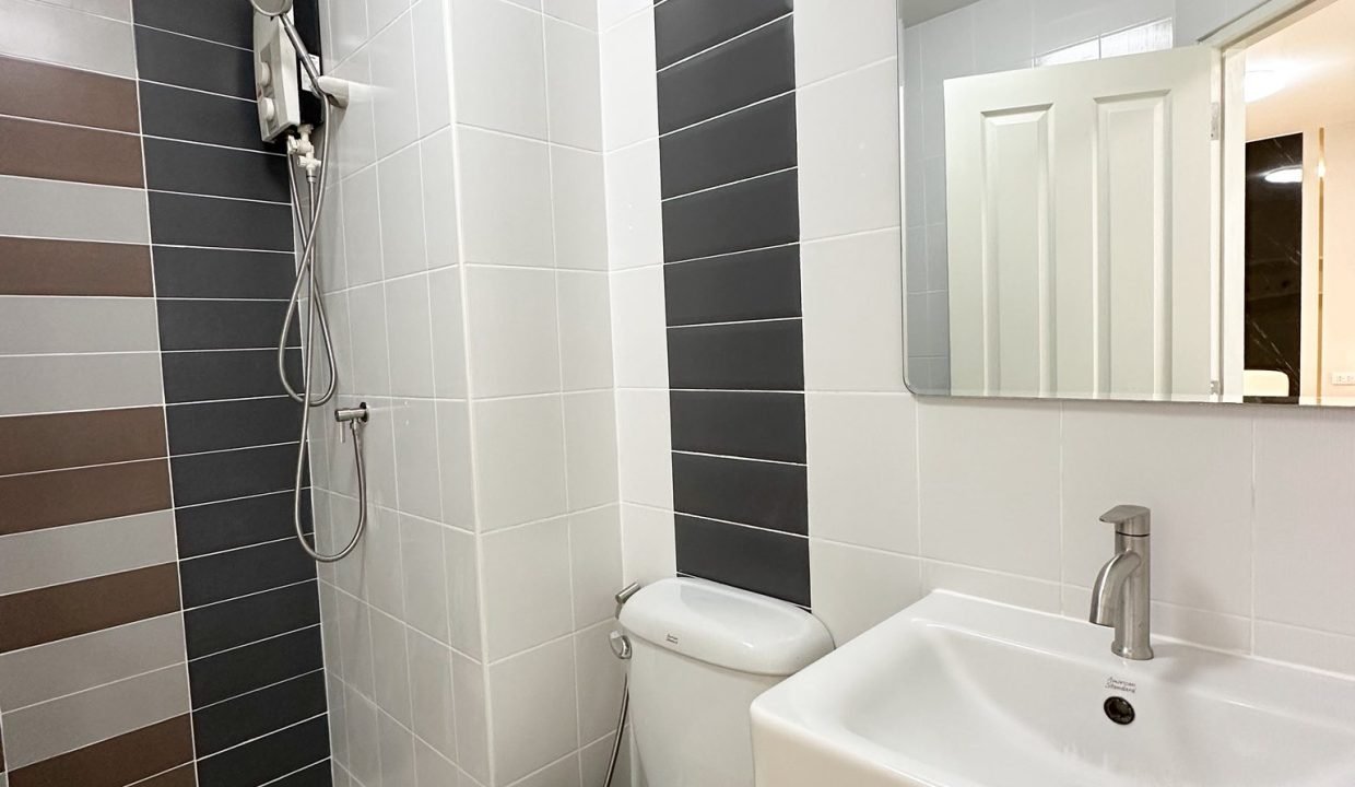 Condo for Sale at The Trust Residence Pinklao Near Bang Yi Khan | BACH Bangkok