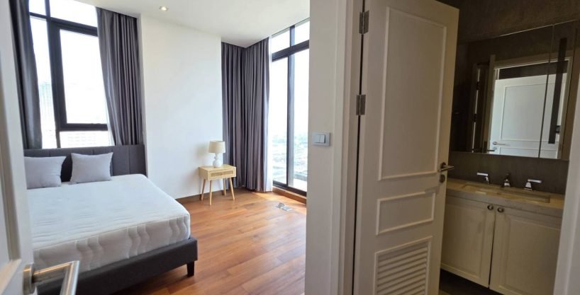 3 bedroom condo for rent at Altitude Symphony Charoenkrung - Sathorn. 141.58 sqm unit in Bangkok. Contact BACH Bangkok for more information.