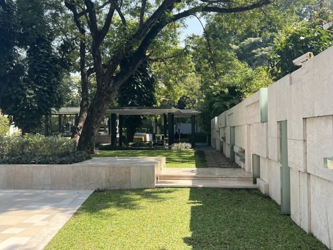 3 bedroom condo for sale at Quattro by Sansiri. 116.15 sqm unit in Bangkok. Contact BACH Bangkok for more information.