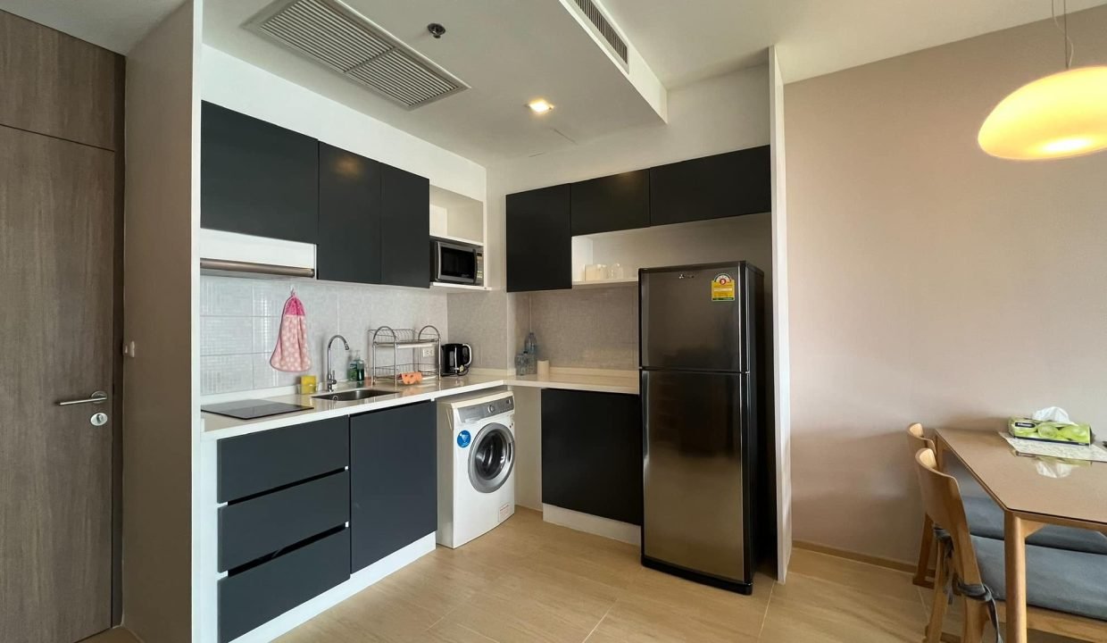 Condo for Rent at Noble Refine Near Phrom Phong | BACH Bangkok