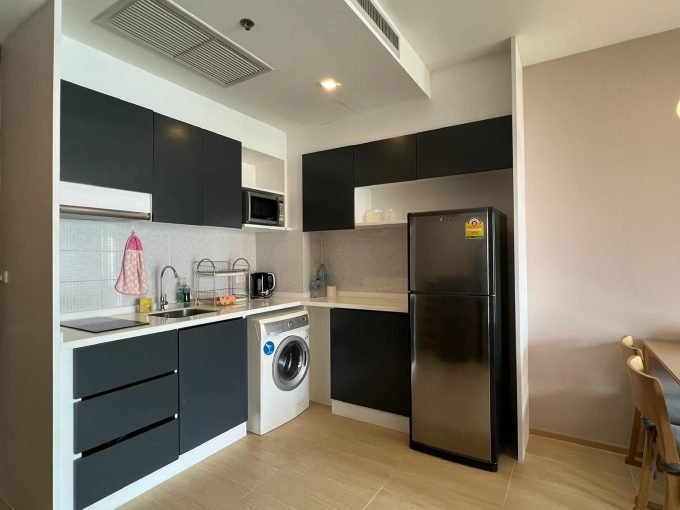 1 bedroom condo for rent at Noble Refine. 50 sqm unit in Bangkok. Contact BACH Bangkok for more information.