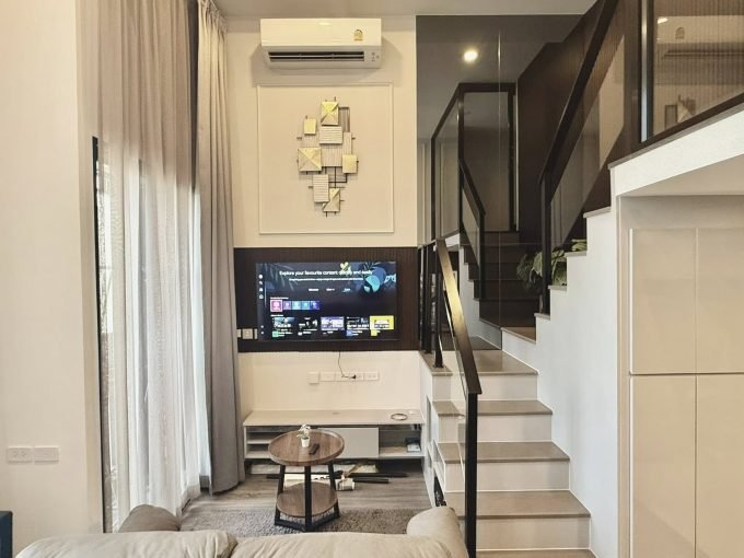 1 bedroom condo for rent at KnightsBridge Space Ratchayothin. 28 sqm unit in Bangkok. Contact BACH Bangkok for more information.