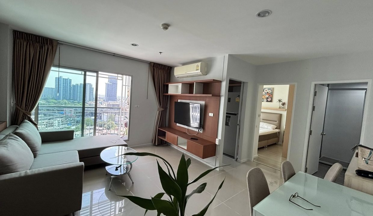Condo for Rent at Aspire Sukhumvit 48 Near Phra Khanong | BACH Bangkok