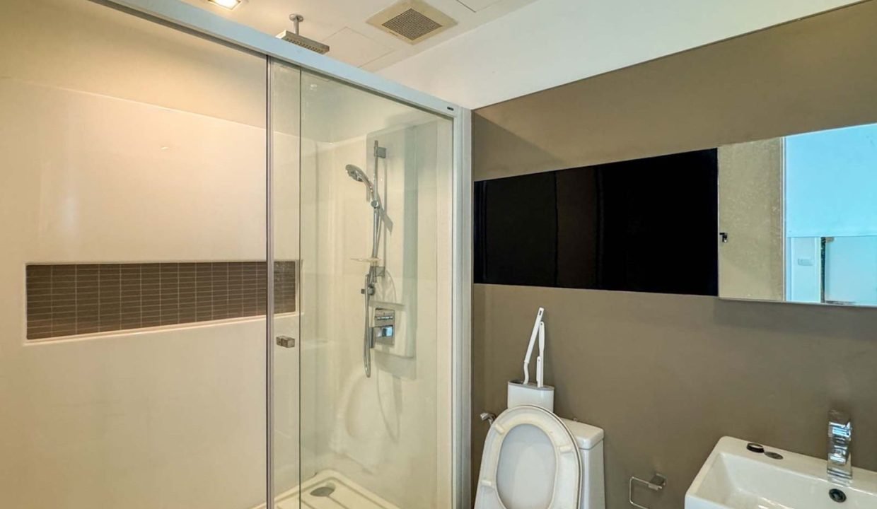 Condo for Rent at The Room Sathorn - Taksin Near Pho Nimit | BACH Bangkok