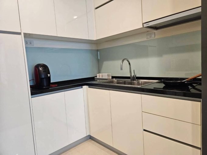 1 bedroom condo for rent at Bright Sukhumvit 24. 68 sqm unit in Bangkok. Contact BACH Bangkok for more information.