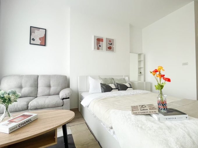 Studio condo for rent at The Rich Rama 9 - Srinakarin. 28 sqm unit in Bangkok. Contact BACH Bangkok for more information.