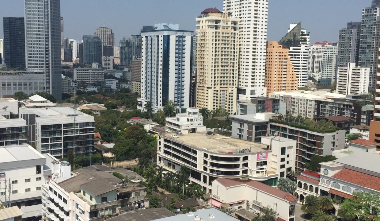 Condo for Rent at Noble Reveal Near Ekkamai | BACH Bangkok