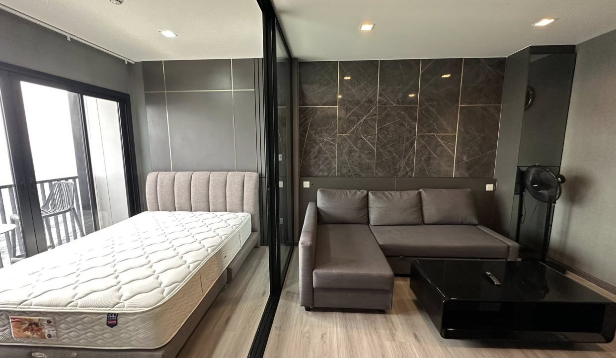 Condo for Rent at The Politan Rive Near Phra Nang Klao Bridge | BACH Bangkok