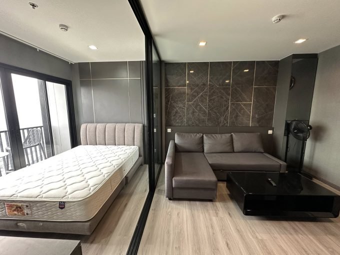 1 bedroom condo for rent at The Politan Rive. 31 sqm unit in Bangkok. Contact BACH Bangkok for more information.