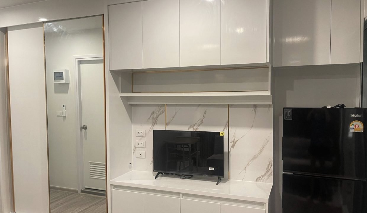 Condo for Rent at Regent Home Bangna Near Bang Na | BACH Bangkok