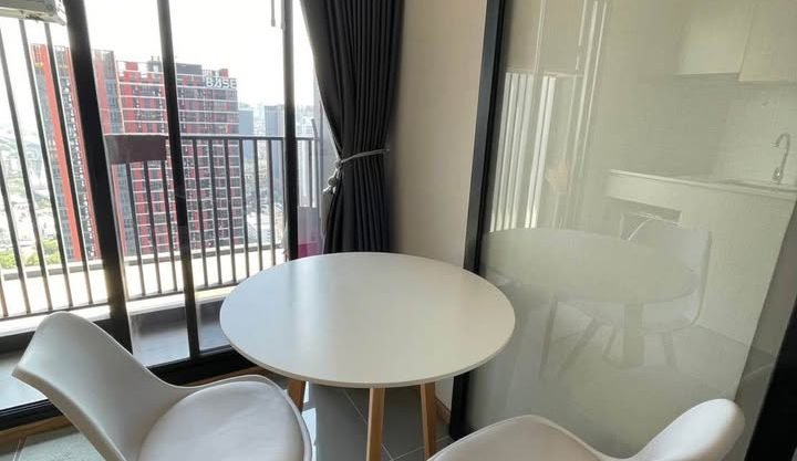 1 bedroom condo for rent at Celes Asoke. 34 sqm unit in Bangkok