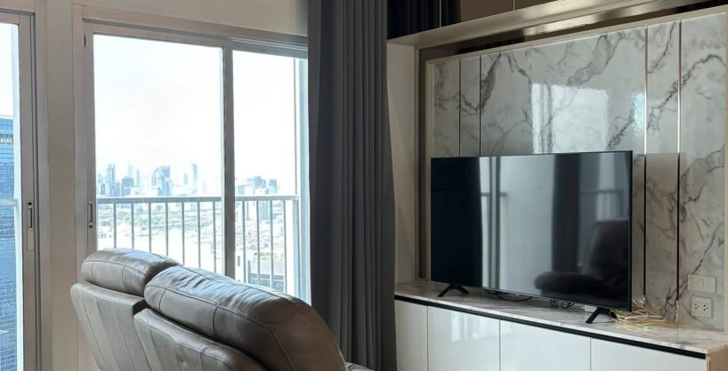 2 bedroom condo for rent at Noble Revolve Ratchada. 52 sqm unit in Bangkok