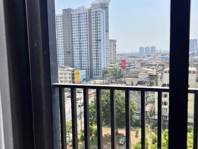1 bedroom condo for rent at Origin Plug & Play Ramkhamhaeng Triple Station. 32 sqm unit in Bangkok