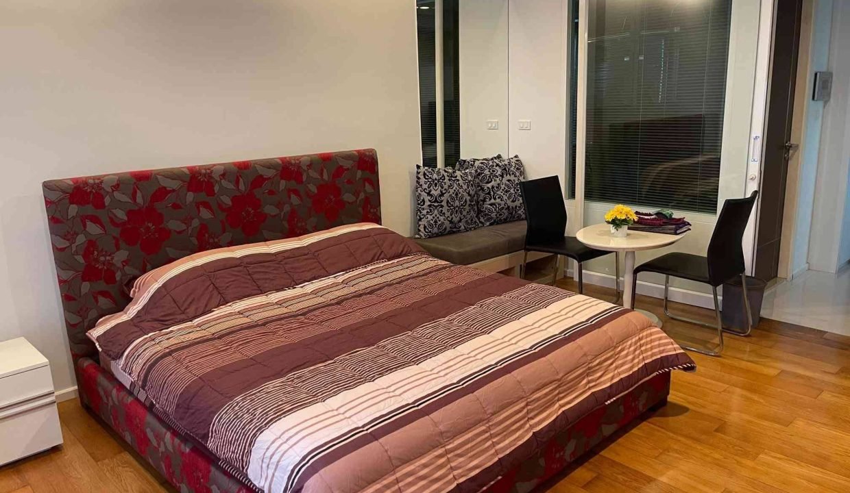 Condo for Sale at 15 Sukhumvit Residences Near Nana BTS | BACH Bangkok