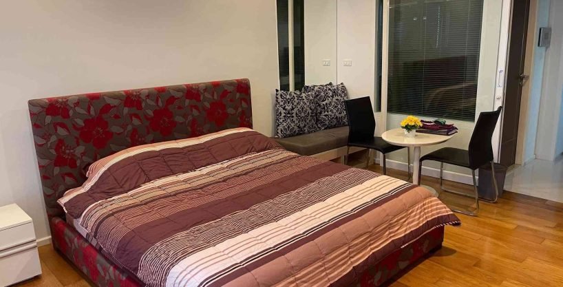 1 bedroom condo for sale at 15 Sukhumvit Residences. 28.1 sqm unit in Bangkok