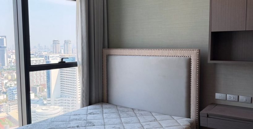 3 bedroom condo for sale at The Diplomat Sathorn. 97 sqm unit in Bangkok