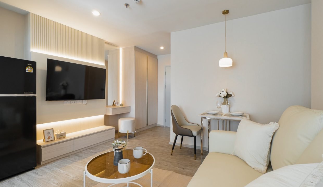 Condo for Rent at Regent Home Bangna Near Bang Na BTS | BACH Bangkok