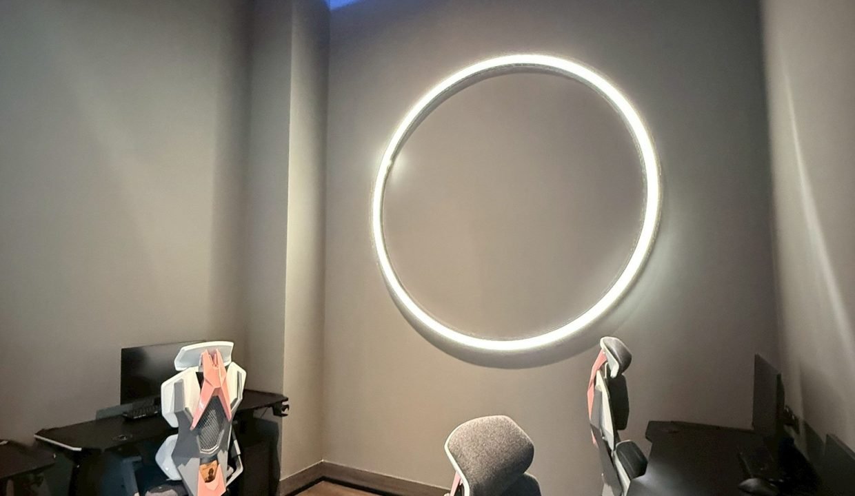 Condo for Rent at Nue District R9 Near Phra Ram 9 MRT | BACH Bangkok