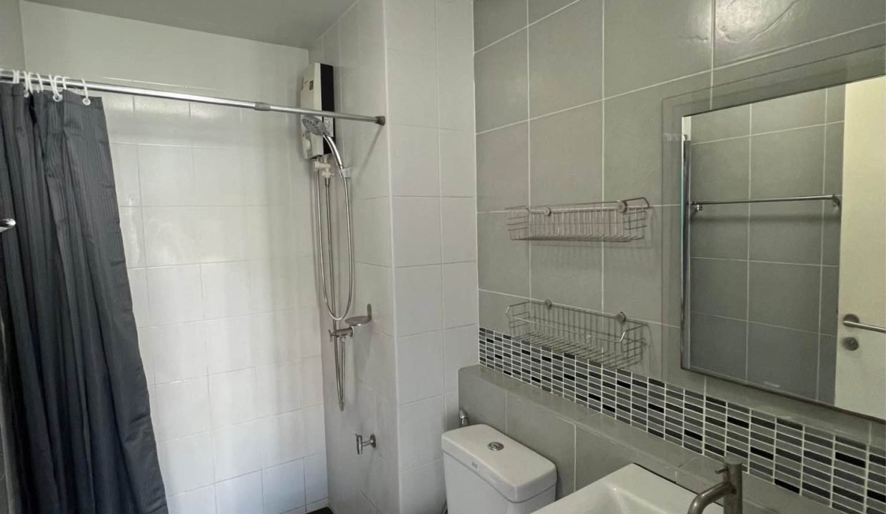 Condo for Sale at D Condo Sukhumvit 109 Near Bearing BTS | BACH Bangkok