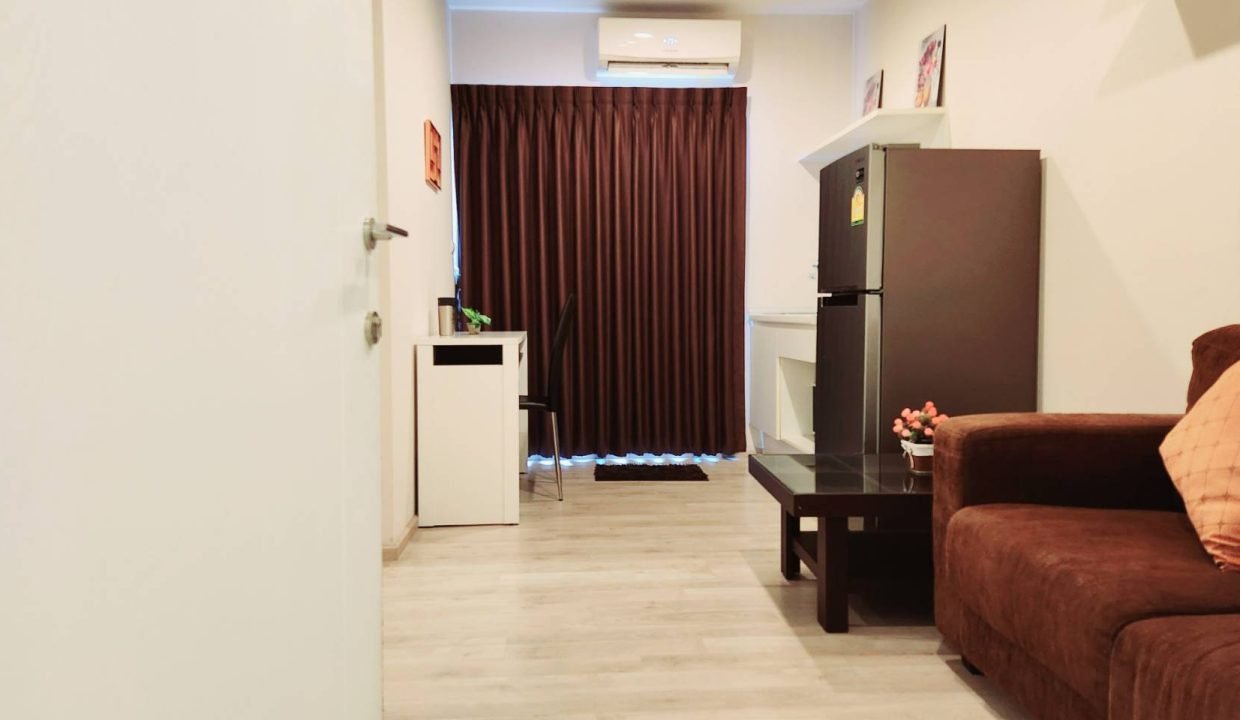 Condo for Rent at Plum Condo Central Station Fhase 1 Near Sam Yaek Bang Yai | BACH Bangkok