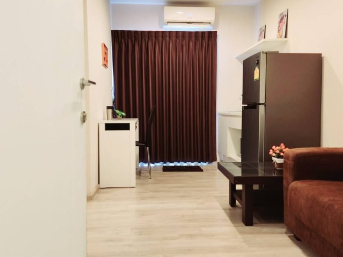 1 bedroom condo for rent at Plum Condo Central Station Fhase 1. 24.6 sqm unit in Bangkok. Contact BACH Bangkok for more information.