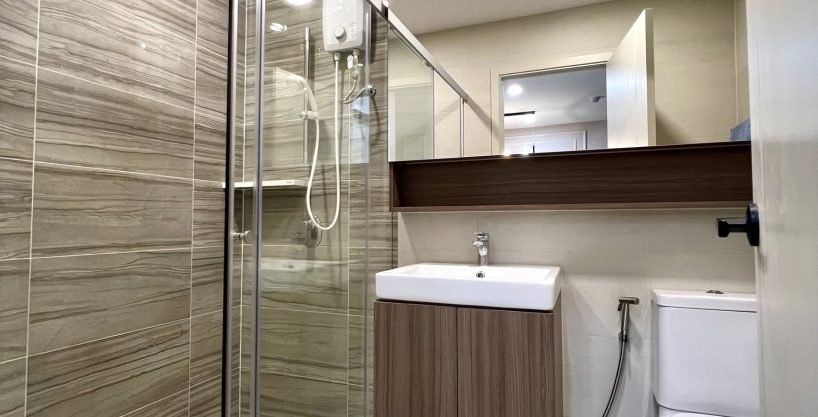 2 bedroom condo for rent at Supalai Veranda Ramkhamhaeng. 67 sqm unit in Bangkok. Contact BACH Bangkok for more information.