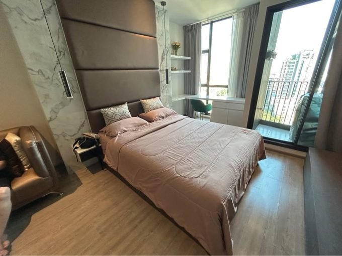 1 bedroom condo for rent at Rhythm Ekkamai. 31 sqm unit in Bangkok. Contact BACH Bangkok for more information.