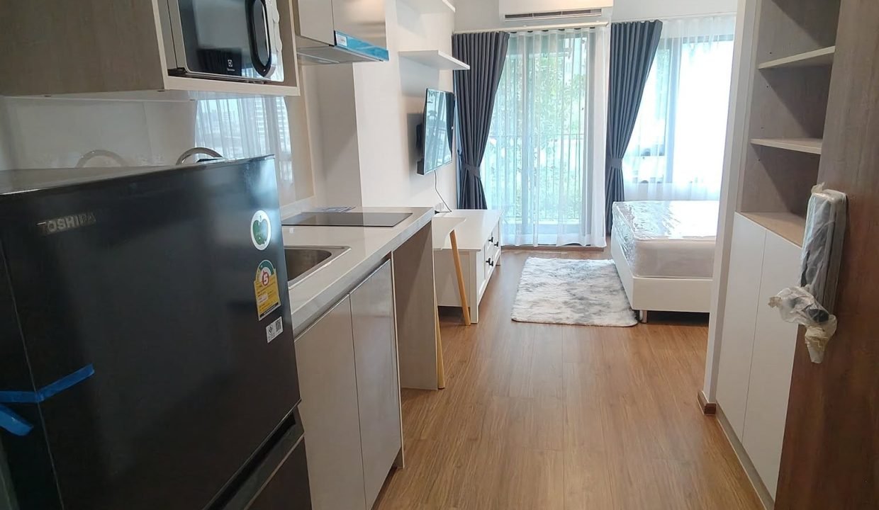 Condo for Rent at The Livin Ramkhamhaeng Near Yaek Lam Sali | BACH Bangkok