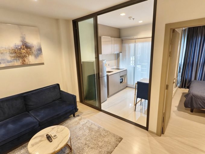 1 bedroom condo for rent at Life Asoke - Rama 9. 32 sqm unit in Bangkok. Contact BACH Bangkok for more information.