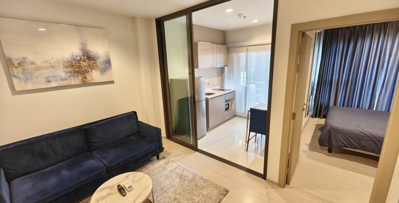 1 bedroom condo for rent at Life Asoke - Rama 9. 32 sqm unit in Bangkok. Contact BACH Bangkok for more information.