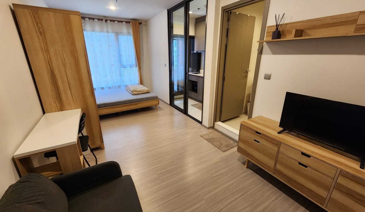 Condo for Rent at Life Asoke Hype Near Phetchaburi | BACH Bangkok