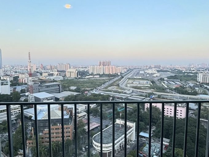 2 bedroom condo for sale at Belle Grand Rama 9. 68 sqm unit in Bangkok. Contact BACH Bangkok for more information.