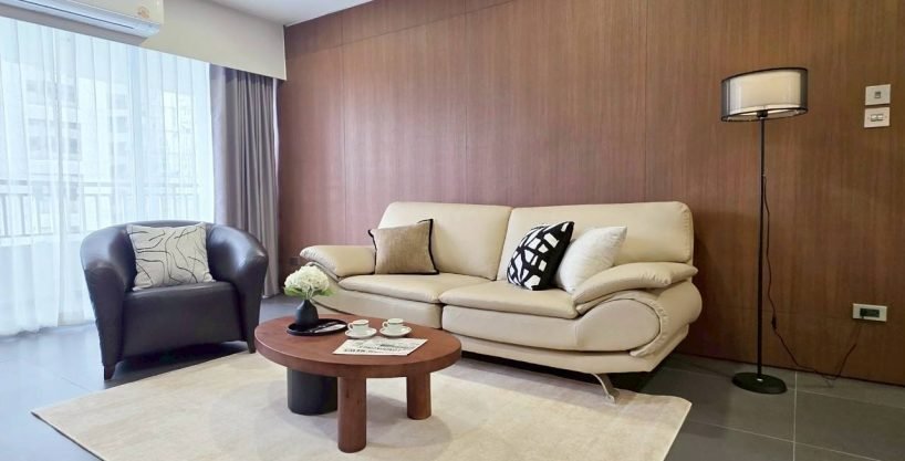 1 bedroom condo for rent at Sathorn Park Place. 97 sqm unit in Bangkok. Contact BACH Bangkok for more information.