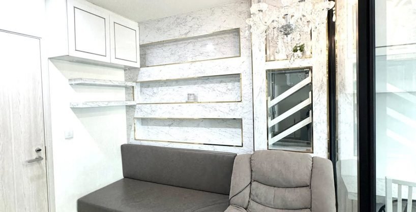 1 bedroom condo for sale at Life Asoke. 29 sqm unit in Bangkok. Contact BACH Bangkok for more information.