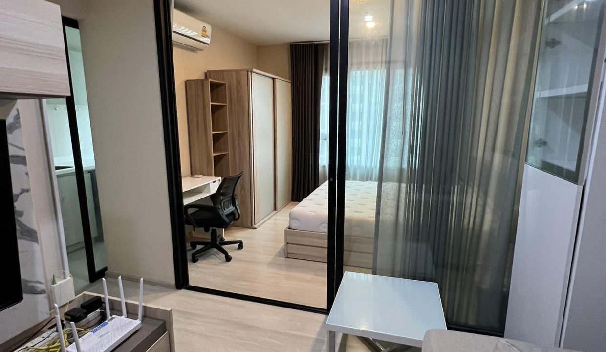 Condo for Rent at Life Asoke Near Phetchaburi | BACH Bangkok